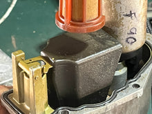 Cargar imagen en el visor de la galería, f 90 75 hp Yamaha vst FLOAT CHAMBER 6D8-14180-20-00 PUMP 6C5-13907-00-00 COOLER 6C5-21841-00-00 four stroke 2006-2011
