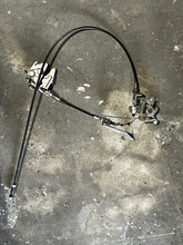 Load image into Gallery viewer, 115 hp Yamaha BOTTOM COWLING STAY 6R3-42811-01-00 6R3-42811-10-00 WIRE COMPLETE 6N7-42850-10-00 6N7-42850-20-00 two stroke 1994-2009 some 130 150 175 200 225 250 hp compatibility
