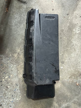 Load image into Gallery viewer, f 90 115 75 hp Yamaha ELECTRICAL COVER 68V-81942-02-00 four stroke 2005
