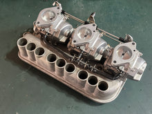 Lade das Bild in den Galerie-Viewer, 75 hp Yamaha CARBURETOR 1 692-14301-45-00 CARB 2 692-14302-45-00 CARB 3 692-14303-45-00 two stroke 1995-2000 ACCELERATOR LEVER ROD 688-41217-01-00, CHOKE ROD 2 688-41257-01-00, Intake COVER 1&amp;2 688-14417-01-94 688-14418-01-00
