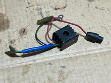 Lade das Bild in den Galerie-Viewer, 9.9 15 25 30 40 hp Yamaha 664-81970-61-00 voltage RECTIFIER special adaptor two stroke 1984-1993
