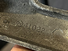 Load image into Gallery viewer, 135 150 175 200 hp Mercury THROTTLE LEVER 41022 41095T 410952 two stroke 1992-1996
