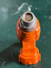 Lade das Bild in den Galerie-Viewer, DF 140 115 hp Suzuki FUEL INJECTOR INP771 771025G 15710-65D00 four stroke 2002-2011 some 90 &amp; 100 compatibility CLEANED
