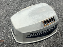 Lade das Bild in den Galerie-Viewer, 90 115 hp Johnson 5001380 ENGINE COVER ASSY two stroke OIS 5001188 5001091
