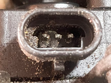 Load image into Gallery viewer, 135 150 200 225 hp Mercury OPTIMAX TPI 83295211 (needs LEVER) TPS Cover 8582261 TWO STROKE DFI some compatibility EFI &amp; PRO XS Outboards
