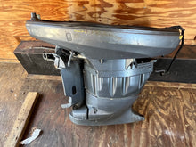 Lade das Bild in den Galerie-Viewer, f 150 hp Yamaha 20” long MIDSECTION with bottom cowling
