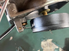 Load image into Gallery viewer, 70 hp Johnson Evinrude 0436607 CARBURETOR ASSEMBLY carb 1-3 Two Stroke 1993-94 1094-97 e70tlets 337805 cover 330503 bowl 0320921 ORIFICE PLUG 55d
