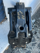 Load image into Gallery viewer, 250 225 300 hp Mercury 3.0 liter Optimax DFI SWIVEL BRACKET 8710T20 BOTTOM YOLK 826364F1 SWIVEL PIN steering arm 826432A2 SUPERSEDED BY 8M0132731 two stroke some compatibility EFI and Carbureted motors
