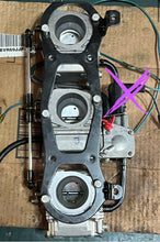 Lade das Bild in den Galerie-Viewer, sold ebay may2024—— 90 hp Yamaha CARBURETOR SET 6H130 two stroke 2005-2009 linkage 6H1-14301-30-00 6H1-14302-30-00 6H1-14303-30-00

