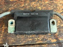Lade das Bild in den Galerie-Viewer, 150 175 hp Johnson Evinrude Dual Ignition Coil 0583740, old numbers 0583298, 0583040, 0777664 brp etec E-tec omc OEM
