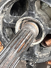 Load image into Gallery viewer, DF 90 - 70 hp Suzuki 25” LOWER UNIT 55400-87LV0-YAY gear case 55110-87L31-YAY Four Stroke 2018 2016-present - for A Motors
