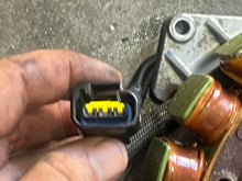 Load image into Gallery viewer, f 150 hp Yamaha STATOR 63P-81410-00-00 2004-2024 PULSER COIL 63P-85580-00-00 four stroke 2004-2023
