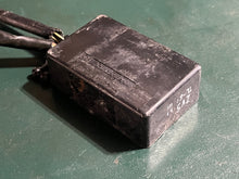 Lade das Bild in den Galerie-Viewer, sold local mar2024—BF 50 40 hp Honda 34310-ZV5-821 TRIM CONTROL UNIT relay 199  7-2002 Not Available nla  BAYS BAZS BAZL outboard four stroke
