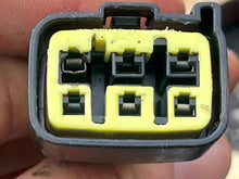 Load image into Gallery viewer, f 90 hp Yamaha STATOR 67F-85510-01-00 four stroke 2002-2004 75 80 100 hp
