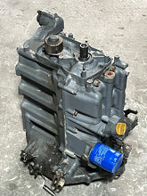 Cargar imagen en el visor de la galería, BF 90 75 hp Honda CYLINDER BLOCK 12000-ZW1-L00ZA four stroke 2001-2006
