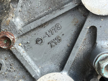 Cargar imagen en el visor de la galería, BF 225 200 175 hp Honda CYLINDER BLOCK ASSY 12000-ZY3-436ZA CRANKSHAFT 13310-RGL-A00 four stroke 2007-up
