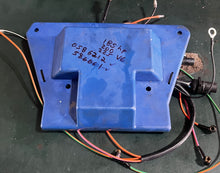 Load image into Gallery viewer, 200 225 185 hp Johnson Evinrude POWER PACK 0586212 0586661 18-5781-2 113-6212 two stroke v6
