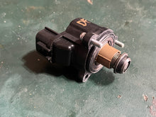 Load image into Gallery viewer, DF 150 175 200 250 hp Suzuki IAC VALVE 18137-93J00 intake sensor FOUR STROKE
