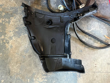 Load image into Gallery viewer, 30 25 15 hp Evinrude E-tec LOWER SIDE COVER PORT 5009197 two stroke 2017 AB AF
