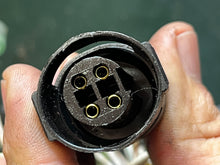 Load image into Gallery viewer, 90 80 hp Tohatsu Nissan COIL PLATE 3B7061030 stator 2002 two stroke 3B7061231 3B7061200 90A2 M80A
