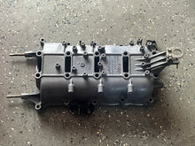 Load image into Gallery viewer, f 100 80 hp Yamaha CRANKCASE ASSY COVER 67F-15100-01-1S four stroke 2000
