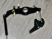 Load image into Gallery viewer, 100 115 125 Mercury THROTTLE LEVER spark advance 44333 44332-C LINK 44337 THROTTLE CAM 14518T1 Two Stroke
