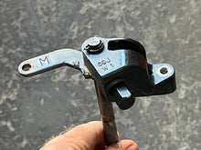 Lade das Bild in den Galerie-Viewer, f 225 200 hp Yamaha SHIFT GEAR HANDLE shifter 69J-44120-00-00 Mercury 888186A1 four stroke 2002-2013
