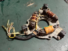 Lade das Bild in den Galerie-Viewer, 40 50 hp Nissan Tohatsu 3C8061032M 3C8061032 Coil Plate Assy Superseded to 3C8061033M 3C8061033 Stator two stroke 2002
