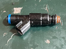 Load image into Gallery viewer, Bosch Mercruiser Volvo FUEL INJECTOR 12567905 0280 by156081 3858969 inboard outboard
