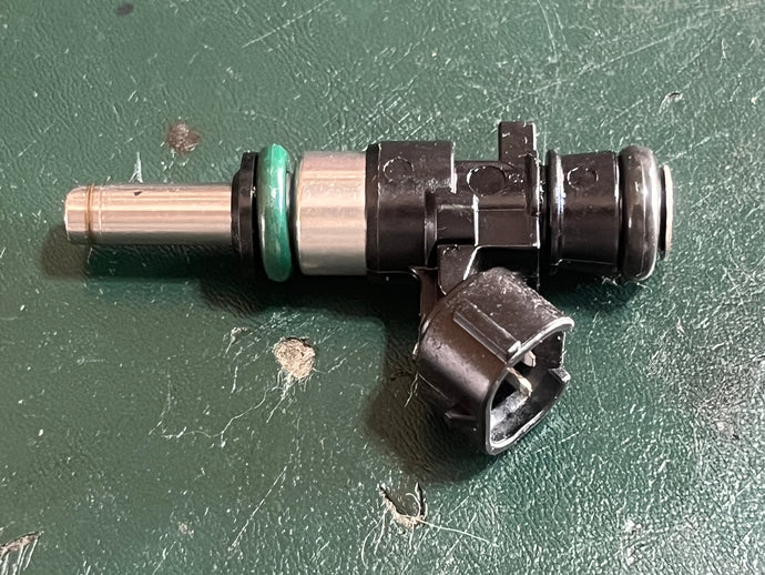 DF 30 25 hp Suzuki FUEL INJECTOR 15710-82M00 four stroke 2015-2024 - resistance tested