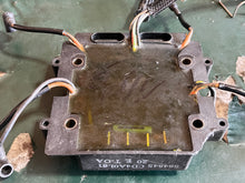 Lade das Bild in den Galerie-Viewer, 90 115 Johnson 584845 power pack CD4a0L61 control unit 0584845 585032c two stroke OIS
