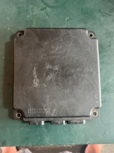 Cargar imagen en el visor de la galería, 200 hp Yamaha hpdi ecu 68F-8591A-00-00 68f-00 control unit f8t93071 Two Stroke 2.6 Liter Superseded by 68F-8591A-20-00
