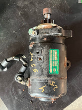 Lade das Bild in den Galerie-Viewer, 55 hp Yamaha Mariner 697-81800-12-00 OEM  9-tooth o/b Starting Motor TWO STROKE 1989-1995 Two cylinder
