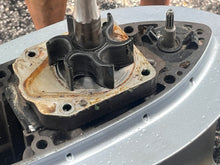 Cargar imagen en el visor de la galería, BF 250 225 hp Honda GEAR CASE ASSY 20” lower unit Standard Rotation four stroke 2007-up
