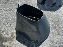 Lade das Bild in den Galerie-Viewer, 250 300 225 hp Yamaha bottom cowling APRON 60V-42741-00-8D Two Stroke HPDI 3.3 Liter 2003-2009 some compatibility hp
