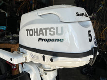 Cargar imagen en el visor de la galería, MFS 5 hp Tohatsu propane powered outboard motor with 30” lower unit Four Stroke MFSSCLPG
