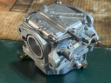 Lade das Bild in den Galerie-Viewer, sold aug2025———PARTS - 40 hp Yamaha 63D-14302-00-00 63D-00 CARBURETOR 2 middle 1995-2003 two stroke
