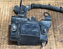 Load image into Gallery viewer, 115 - 300 hp Evinrude E-tec 0587275 IGNITION COIL two stroke 2010
