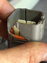 Lade das Bild in den Galerie-Viewer, DF 90 115 140 Suzuki 36610-90J80 HARNESS WIRING oem FOUR STROKE 2006-10 one cracked connector
