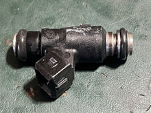 Lade das Bild in den Galerie-Viewer, 60 50 40 30 hp Mercury EFI FUEL INJECTOR 892123002 9254A four stroke TESTED

