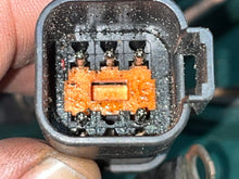 Lade das Bild in den Galerie-Viewer, PARTS ONLY 25 35 hp Johnson Evinrude 0586044 MOTOR CABLE electrical harness 1997-2003 3 cylinder two stroke
