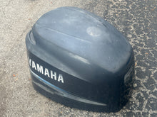 Load image into Gallery viewer, LOCAL PICK UP ONLY - f 225 hp Yamaha 69J-42610-00-8D TOP COWLING Engine Cover four stroke 2002-2010 - NO SHIPPING
