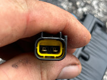 Load image into Gallery viewer, f 90 hp Yamaha POWER TRIM TILT RELAY 63P-81950-00-00 four stroke 2005-2024 some compatibility 50 60 70 75 90 115 175 200 225 250 hp
