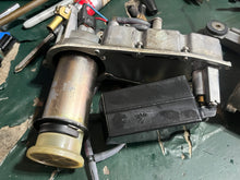 Load image into Gallery viewer, 250 225 200hp Yamaha OX66 VST FLOAT CHAMBER W TOP 66K-14980-00-00 &amp; FUEL PUMP 67H-13907-00-00 Two Stroke v6 1999-2003
