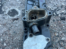 Cargar imagen en el visor de la galería, BF 90 75 hp HONDA WATER JACKET COVER 19360-ZW1-000ZA thermostat Four Stroke 1997-2006
