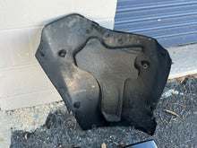 Lade das Bild in den Galerie-Viewer, 350 400 hp Mercury Verado CHAPS ASSEMBLY LONG, PORT AND STARBOARD side covers 8M0100556 LOWER COVER 885363T03 four stroke

