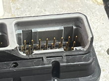 Load image into Gallery viewer, 225 HP Mercury DFI control unit PCM 885557 885557032 pcm0308M Two Stroke OPTIMAX 2004
