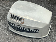 Lade das Bild in den Galerie-Viewer, 90 115 hp Johnson 5001380 ENGINE COVER ASSY two stroke OIS 5001188 5001091
