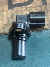 Load image into Gallery viewer, DF 40 - 140 hp Suzuki 33220-76G02 Cam Position Sensor CMP 5031468  Evinrude 1999-2006
