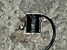 Load image into Gallery viewer, DT 75 85 hp Suzuki CHOKE SOLENOID 38600-95555 two stroke 1988-2000 some 55 65 compatibility
